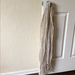 Beige / glitter scarf